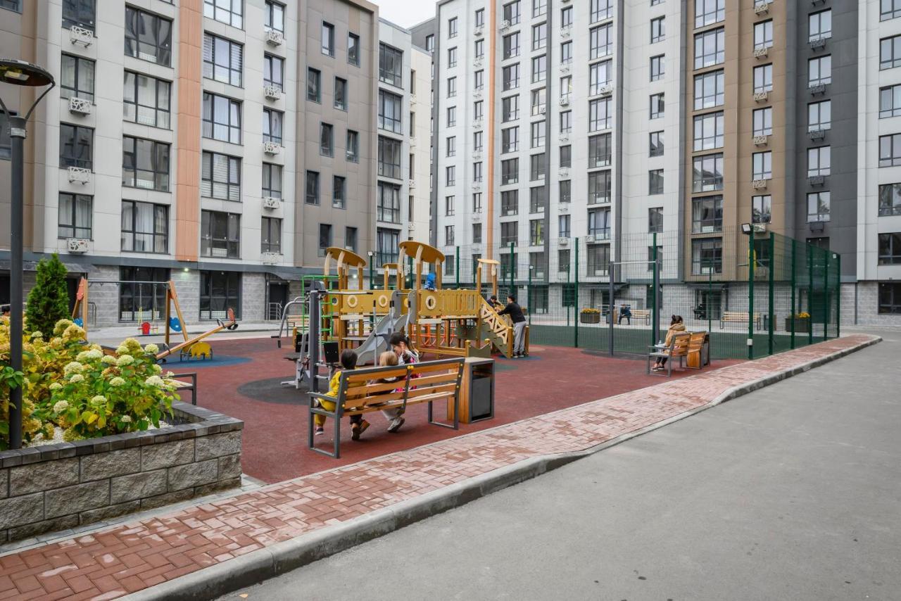 Как Дома -Квартира В Центре На 4 Человек Almaty Esterno foto